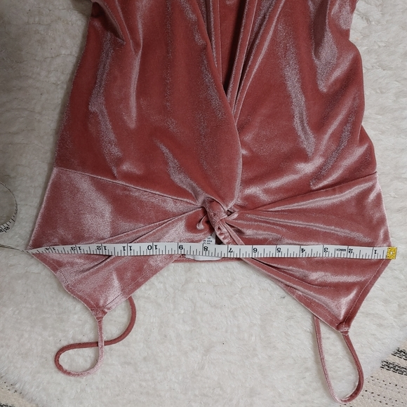 SOLD Topshop pink velvet twist front bodysuit 6 - Picture 9 of 12